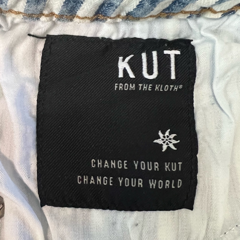 Kut from the Kloth Sophia Blue White Striped Short - Picture 7 of 10